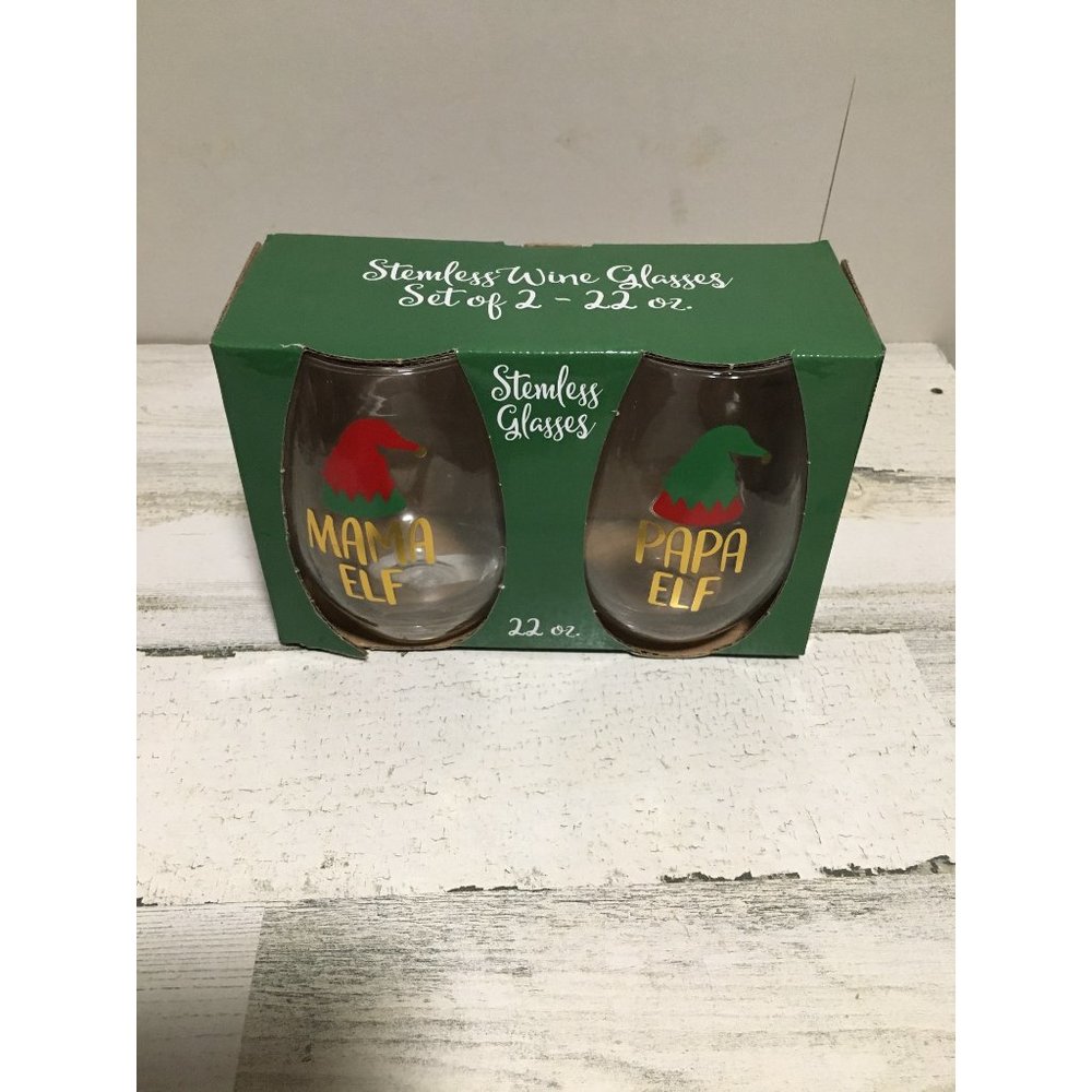 Set of two Mama Elf & Papa Elf 22 oz. wine glasses NWT